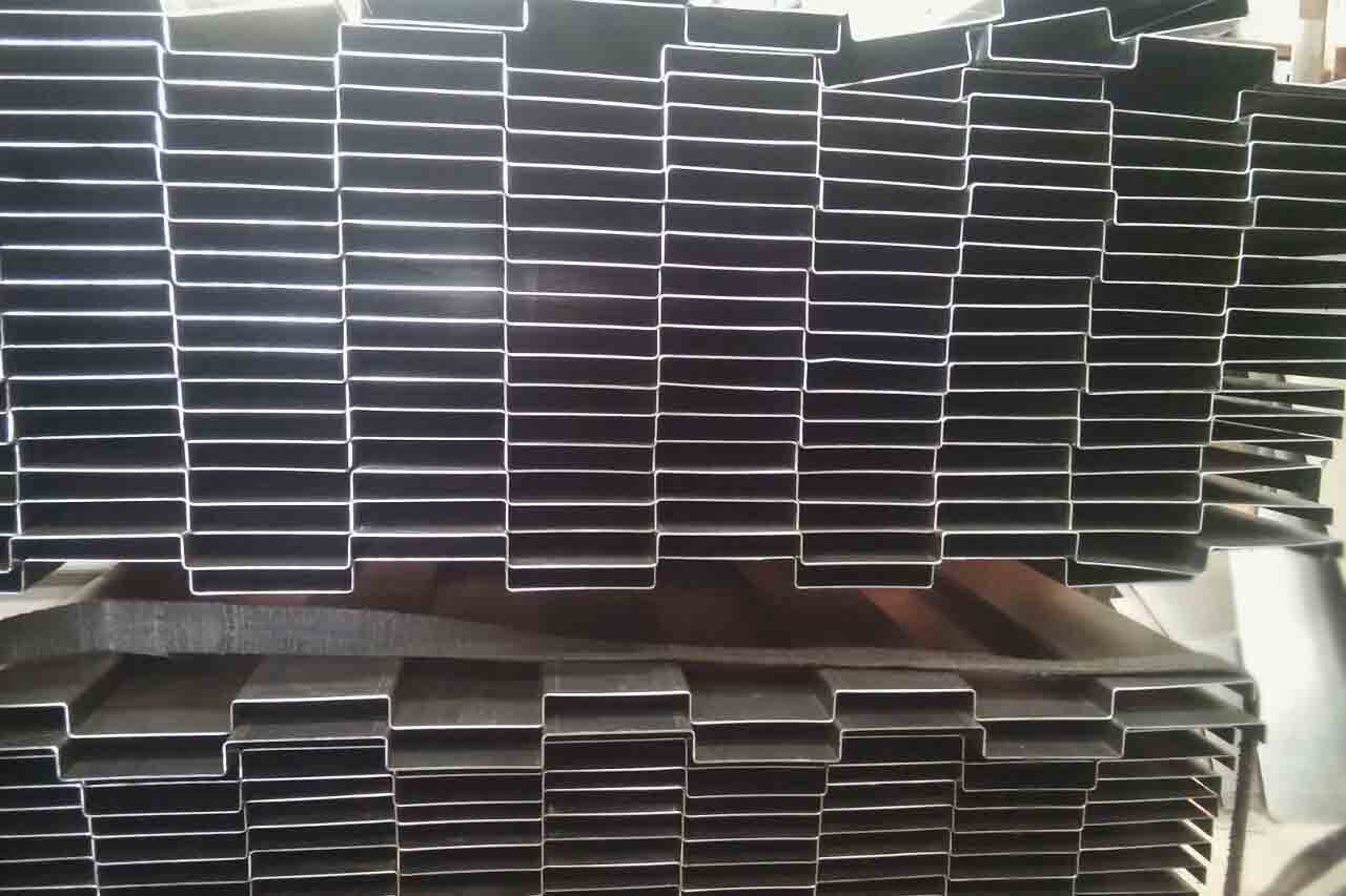 corte y plegado en chapa SAE 1010/20 3